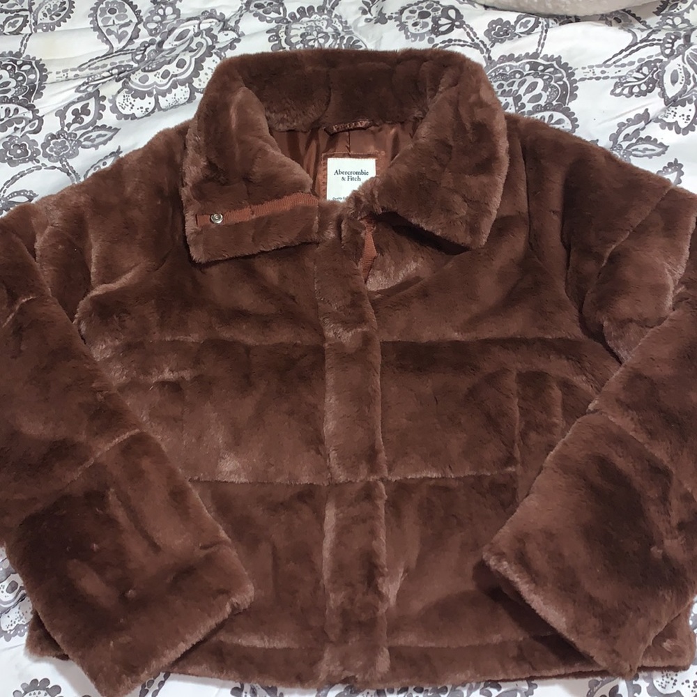 A&F brown mini puffer
